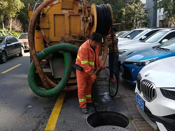 大丰镇排污管道清淤